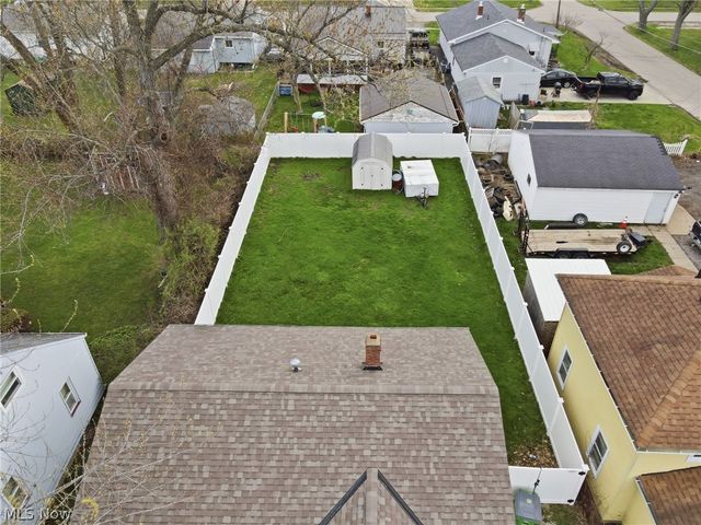 2922 Columbus Avenue, Ashtabula, OH 44004