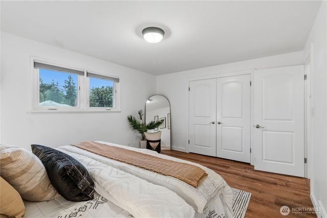 13054 30th Avenue NE, Seattle, WA 98125