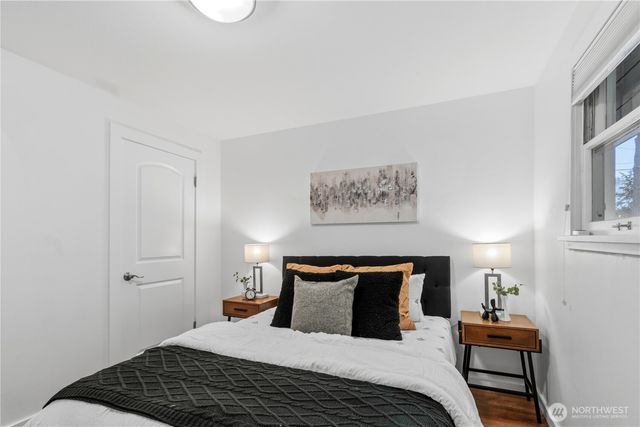 13054 30th Avenue NE, Seattle, WA 98125