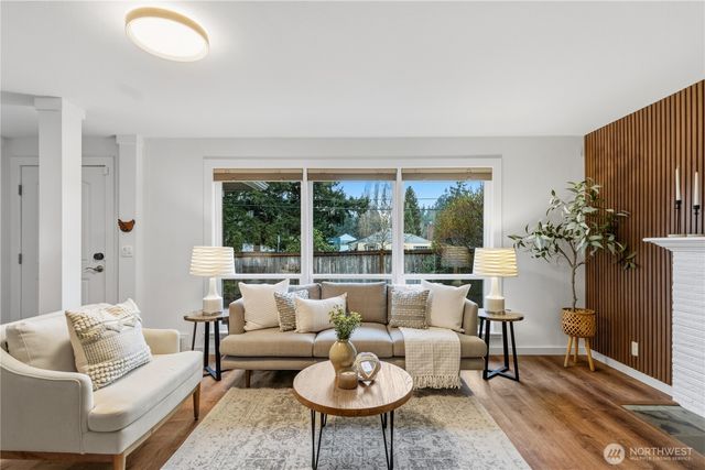 13054 30th Avenue NE, Seattle, WA 98125