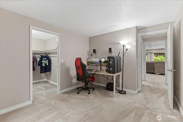 29832 Kent Black Diamond Road SE, Kent, WA 98042