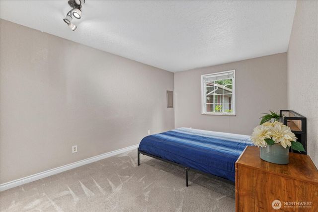 29832 Kent Black Diamond Road SE, Kent, WA 98042