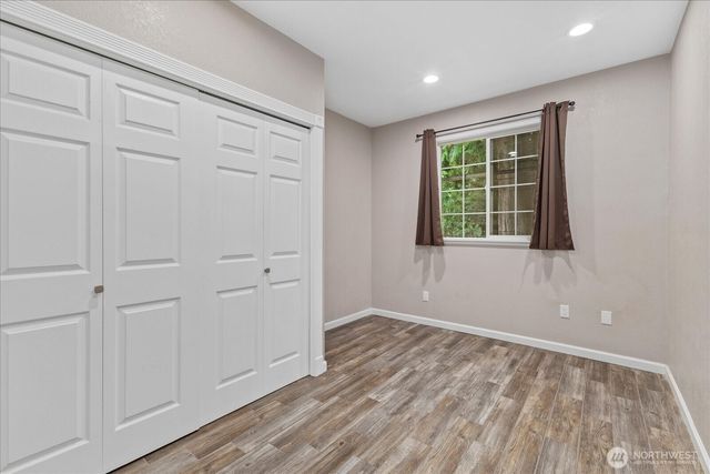 29832 Kent Black Diamond Road SE, Kent, WA 98042