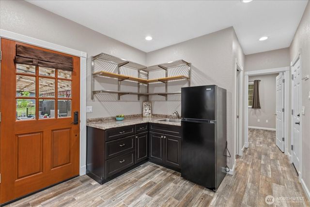 29832 Kent Black Diamond Road SE, Kent, WA 98042