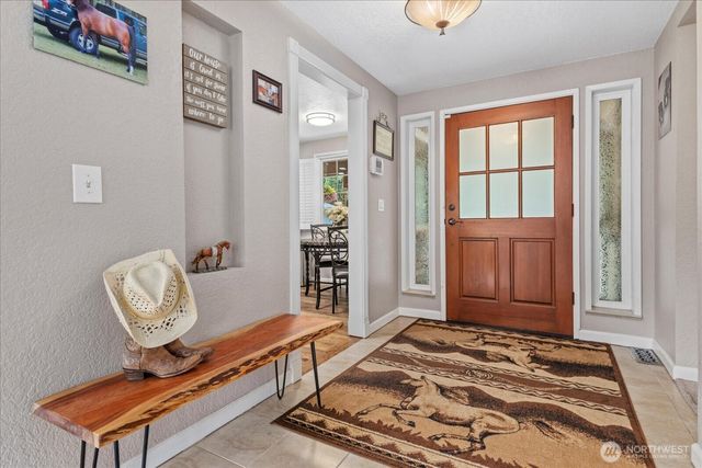 29832 Kent Black Diamond Road SE, Kent, WA 98042