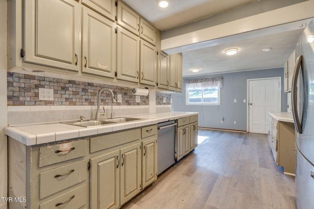 605 Franklin Street, Johnson City, TN 37604