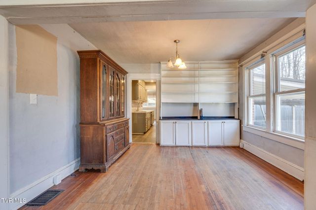 605 Franklin Street, Johnson City, TN 37604