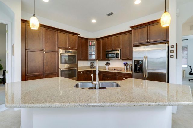 1083 Piccadilly Drive, Palm Beach Gardens, FL 33418