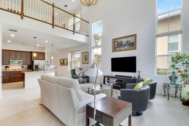 1083 Piccadilly Drive, Palm Beach Gardens, FL 33418