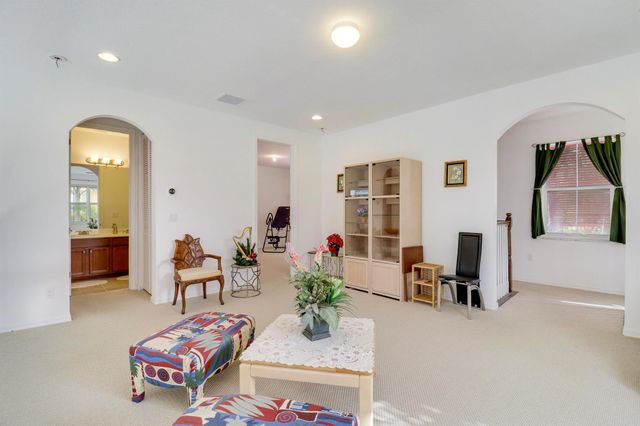 1083 Piccadilly Drive, Palm Beach Gardens, FL 33418