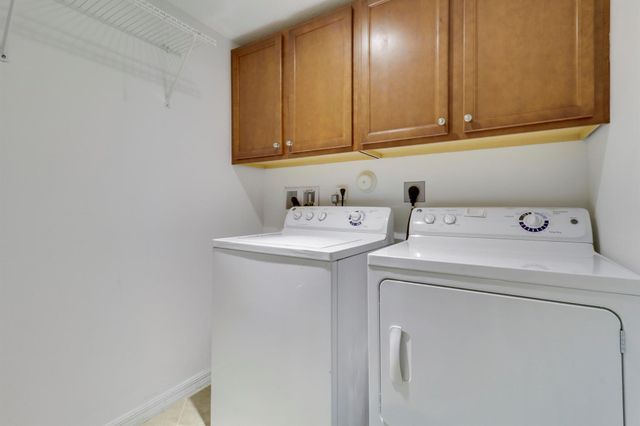 1083 Piccadilly Drive, Palm Beach Gardens, FL 33418