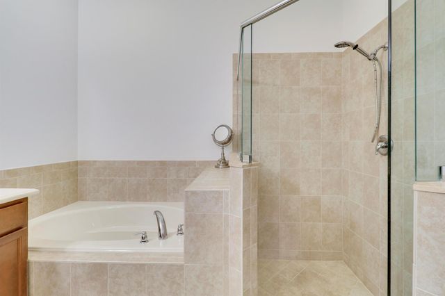 1083 Piccadilly Drive, Palm Beach Gardens, FL 33418