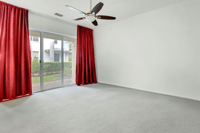 1083 Piccadilly Drive, Palm Beach Gardens, FL 33418