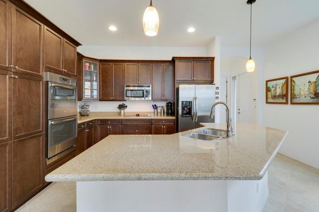 1083 Piccadilly Drive, Palm Beach Gardens, FL 33418