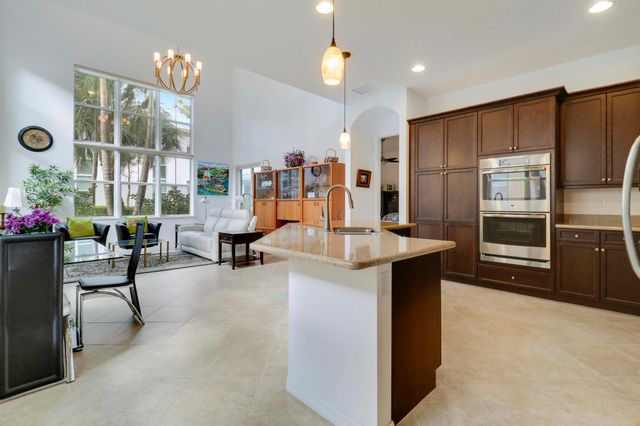 1083 Piccadilly Drive, Palm Beach Gardens, FL 33418