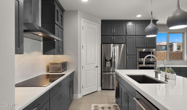 5957 E SALTER Drive, Phoenix, AZ 85054