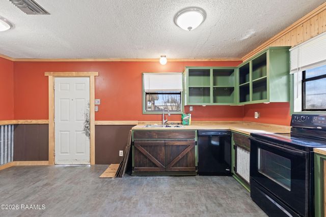 1008 Dupuis Street, Breaux Bridge, LA 70517