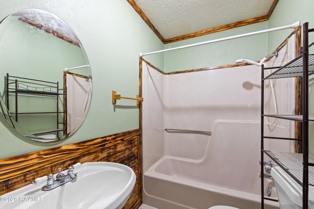 1008 Dupuis Street, Breaux Bridge, LA 70517