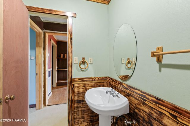 1008 Dupuis Street, Breaux Bridge, LA 70517