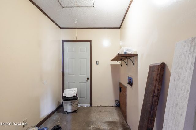 1008 Dupuis Street, Breaux Bridge, LA 70517