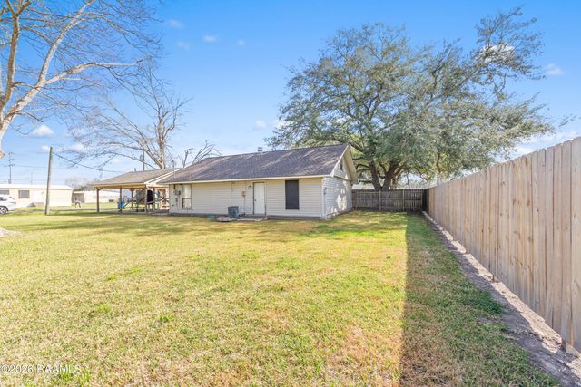 1008 Dupuis Street, Breaux Bridge, LA 70517