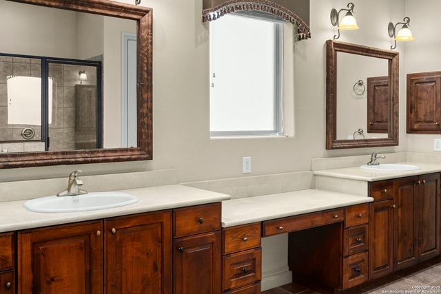 6710 Ghia Lane, San Antonio, TX 78257