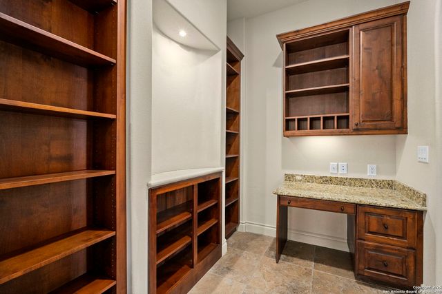 6710 Ghia Lane, San Antonio, TX 78257