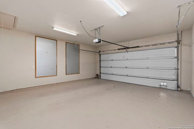 6710 Ghia Lane, San Antonio, TX 78257