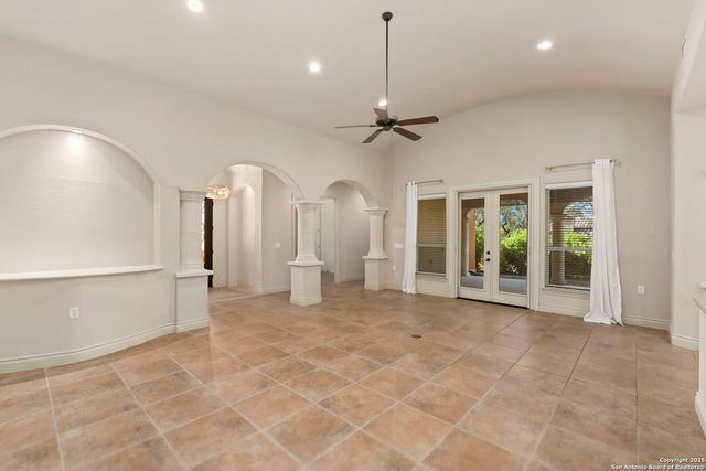 6710 Ghia Lane, San Antonio, TX 78257