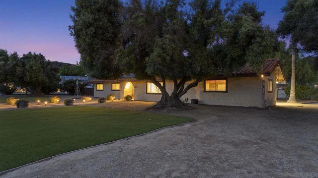 24928 Via Lopez, Ramona, CA 92065
