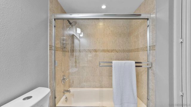 24928 Via Lopez, Ramona, CA 92065