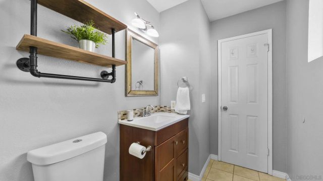 24928 Via Lopez, Ramona, CA 92065
