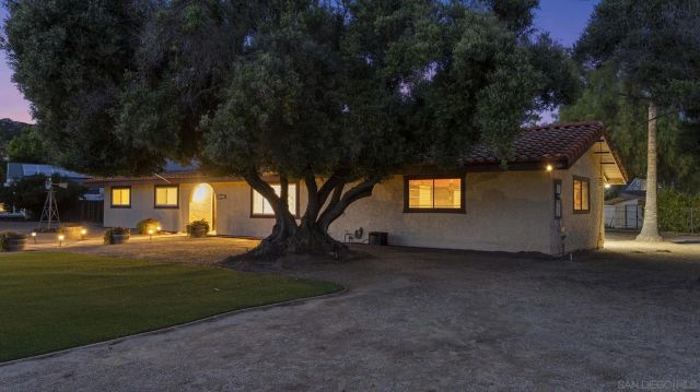 24928 Via Lopez, Ramona, CA 92065