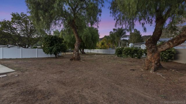 24928 Via Lopez, Ramona, CA 92065
