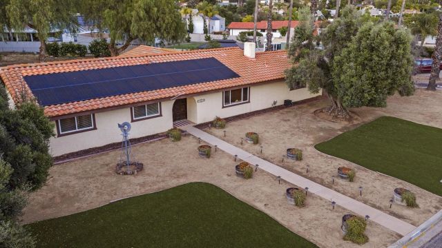 24928 Via Lopez, Ramona, CA 92065