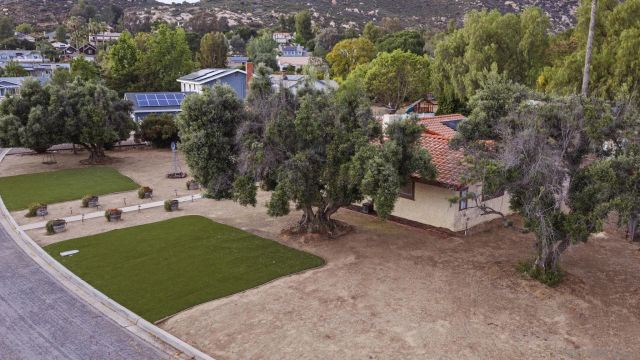 24928 Via Lopez, Ramona, CA 92065