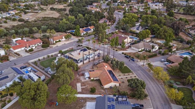 24928 Via Lopez, Ramona, CA 92065