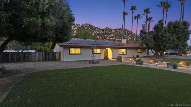 24928 Via Lopez, Ramona, CA 92065