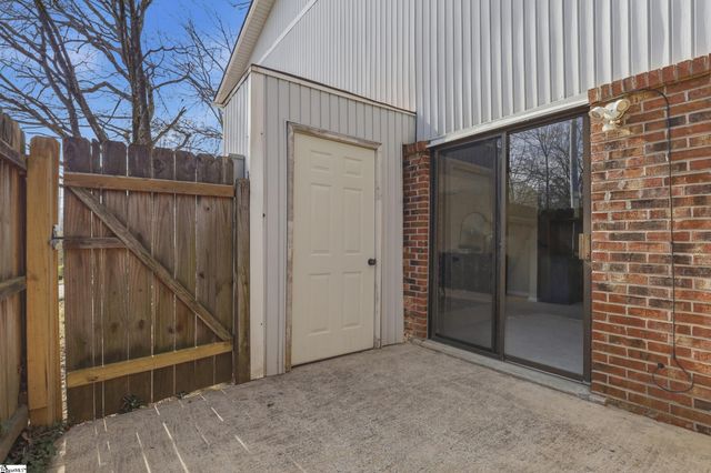 105 Briarview Circle, Greenville, SC 29615