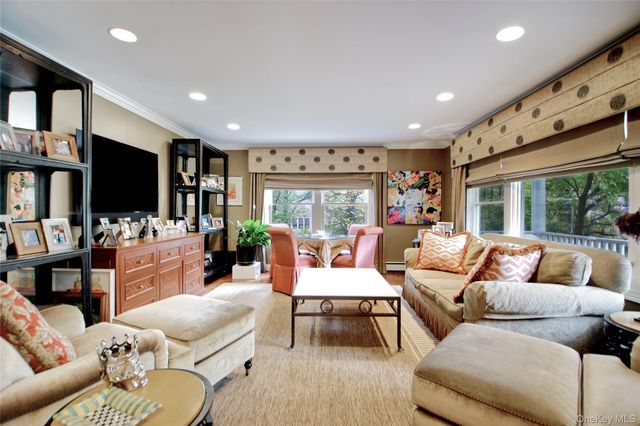 110 Birch Drive, East Hills, NY 11576