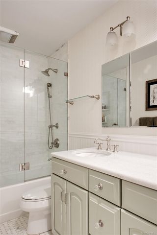 110 Birch Drive, East Hills, NY 11576