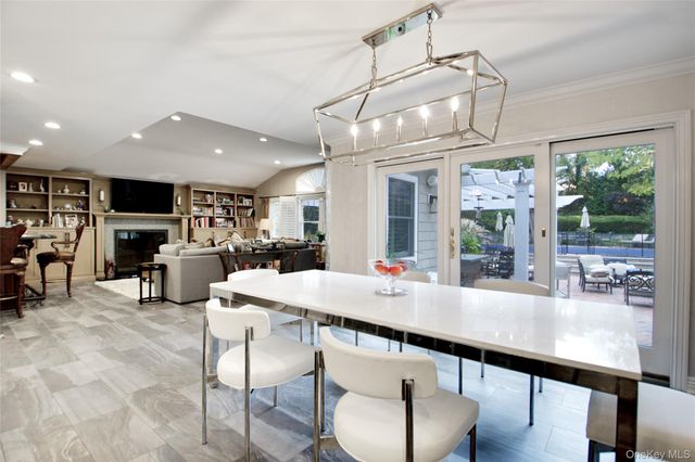 110 Birch Drive, East Hills, NY 11576