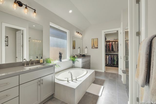 1512 NEUMANN'S PT., New Braunfels, TX 78132