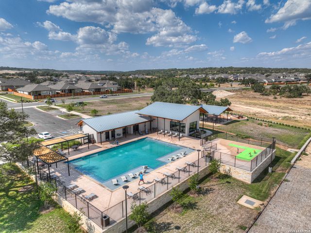 1512 NEUMANN'S PT., New Braunfels, TX 78132