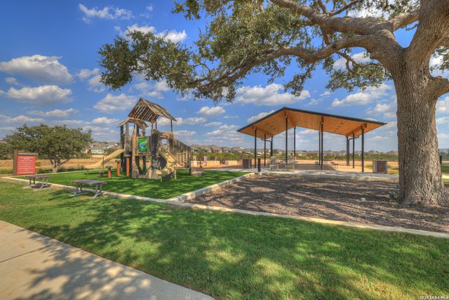 1512 NEUMANN'S PT., New Braunfels, TX 78132