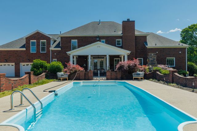 1916 S Mount Juliet Rd, Mount Juliet, TN 37122
