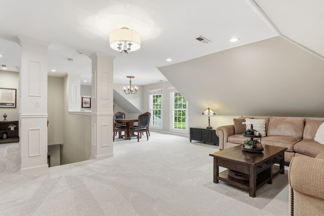 1916 S Mount Juliet Rd, Mount Juliet, TN 37122