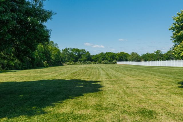 1916 S Mount Juliet Rd, Mount Juliet, TN 37122