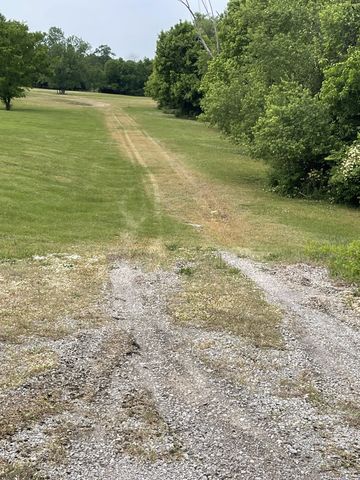 1916 S Mount Juliet Rd, Mount Juliet, TN 37122