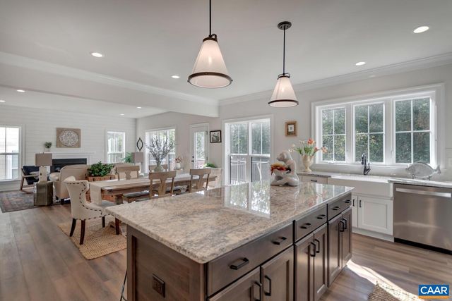 39 BORTHWICK ST, Crozet, VA 22932